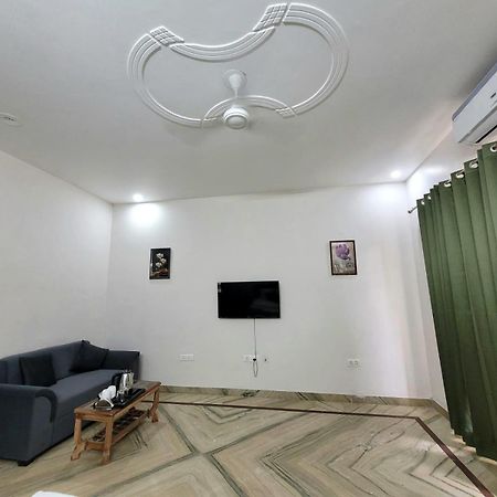 Raj Residency Stay Gurgaon Zewnętrze zdjęcie