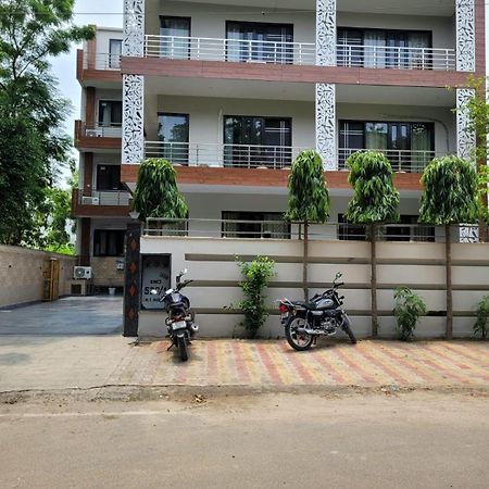 Raj Residency Stay Gurgaon Zewnętrze zdjęcie